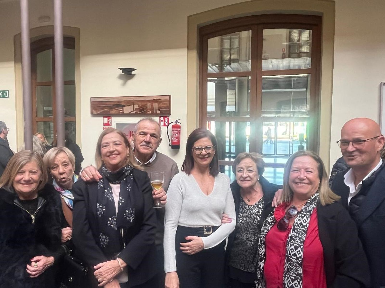 Isabel Gómez, Camen Lloret, Conchi Sánchez, Jesús Catalán, Agustina Suárez, Mamen Mirau, María José Sánchez y Pepe Ruiz.