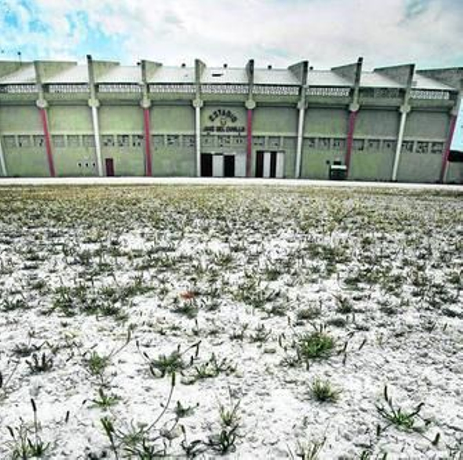 Una imagen del estadio José del Cuvillo, ubicado junto a la antigua Nacional IV.