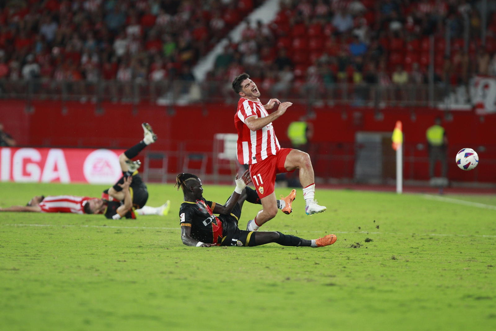 Imágenes del partido U.D. Almería-Rayo Vallecano
