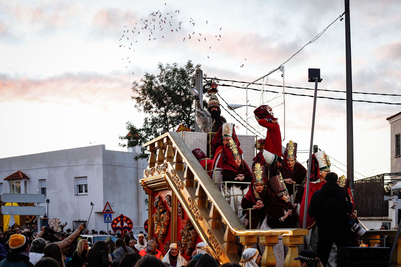 Las imágenes de la cabalgata de los Reyes Magos de San Fernando 2026