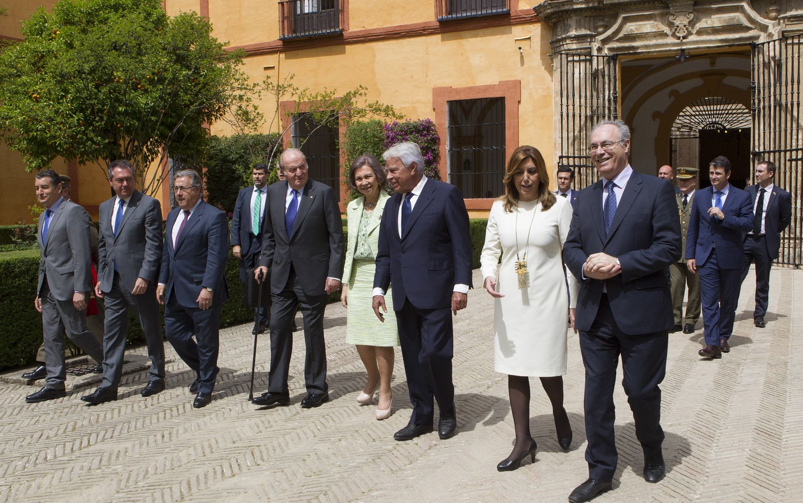 Antonio Sanz, Juan Espadas, Juan Ignacio Zoido, don Juan Carlos, doña Sofía, Felipe González, Susana Díaz y Juan Pablo Durán Sánchez.