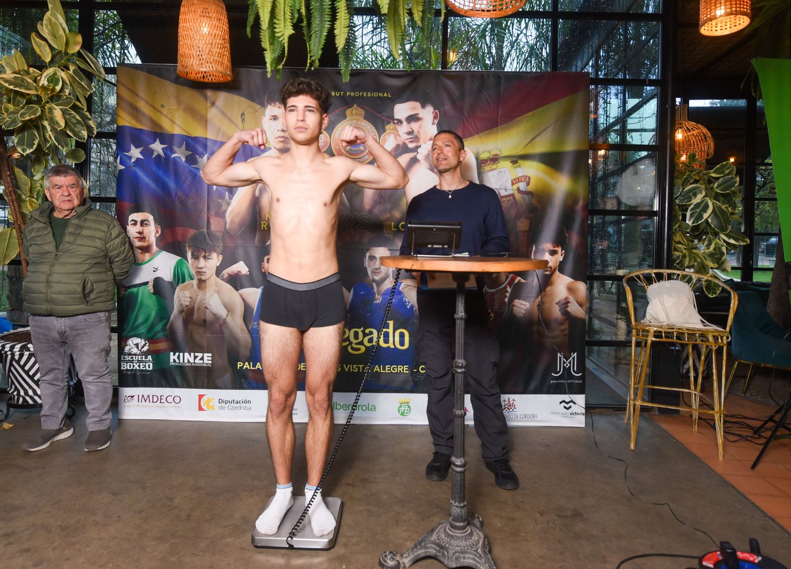 Las fotos del pesaje de la velada de Rafa Lozano Jr. en Córdoba