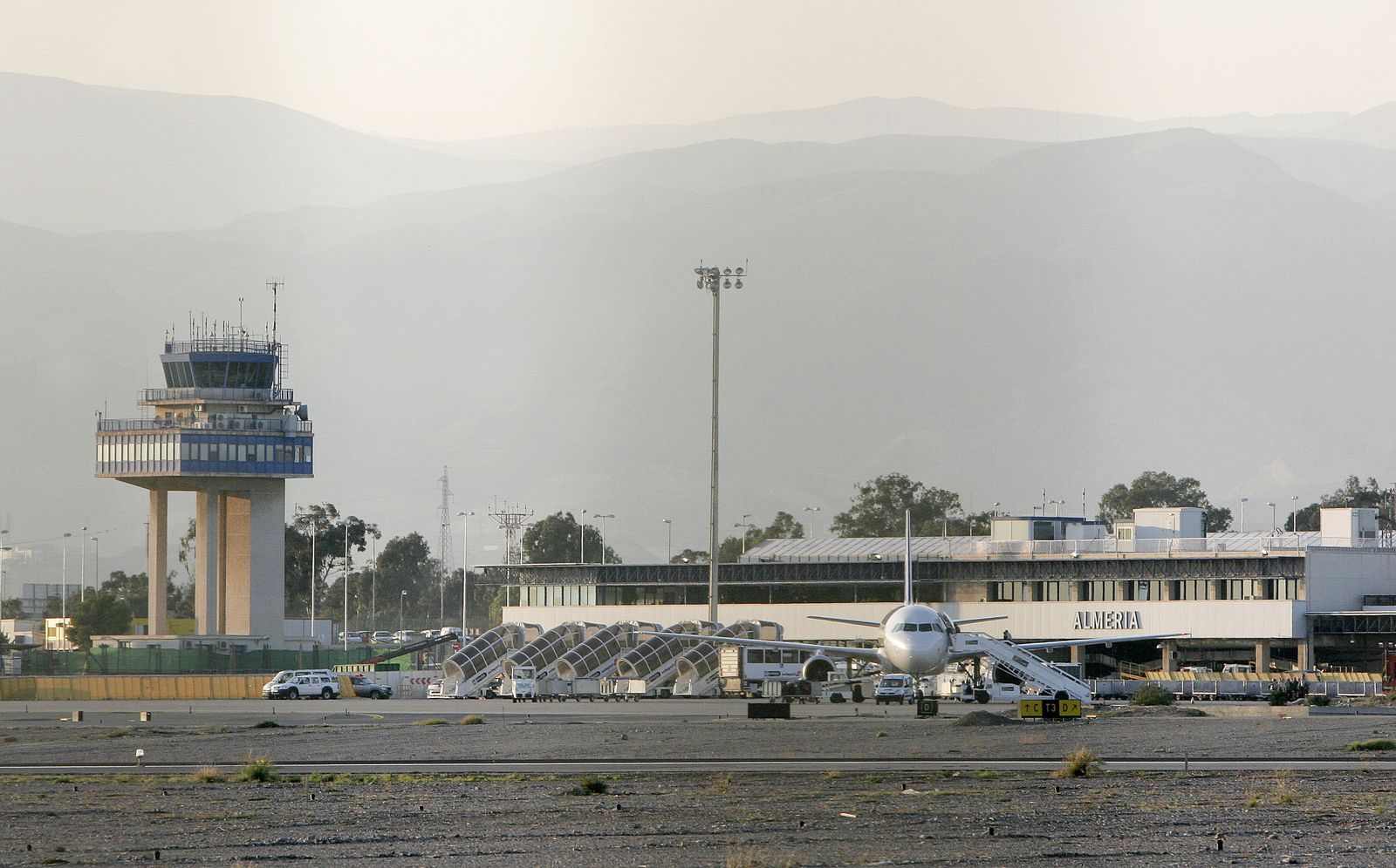 El tráfico de pasajeros del aeropuerto creció un 97,2% en agosto pero fue un 59% menor que en 2019