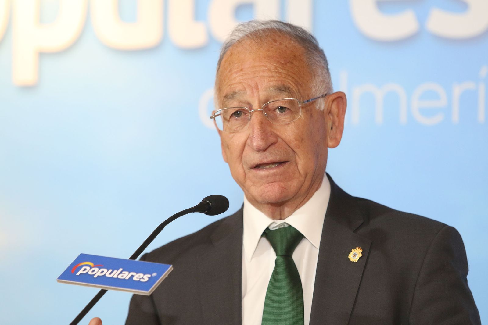 Las imágenes de la visita de Juanma Moreno a Almería