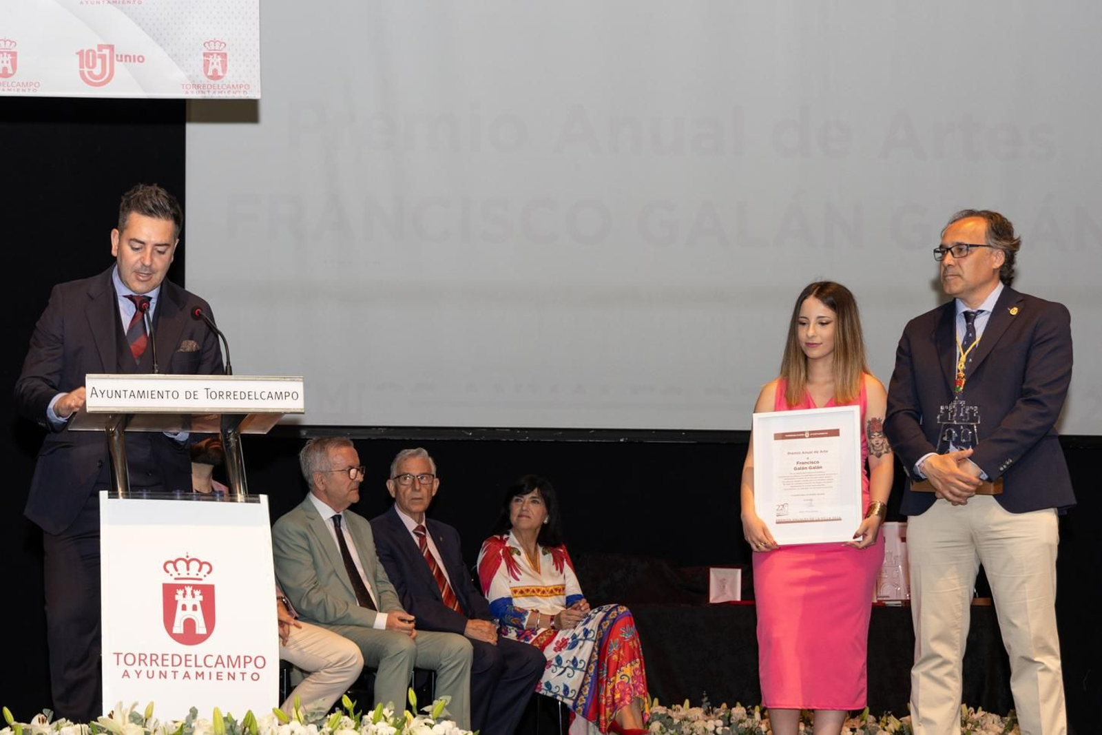 Estas son las imágenes de la entrega de los Premios Villa de Torredelcampo 2024