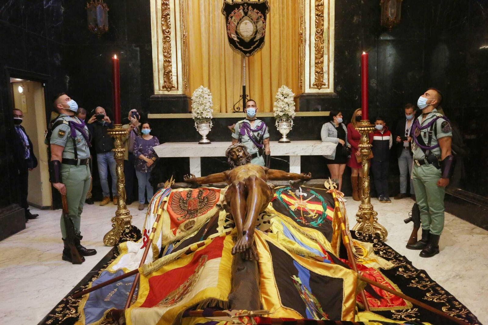 La guardia de los legionarios al Cristo de Mena en Málaga