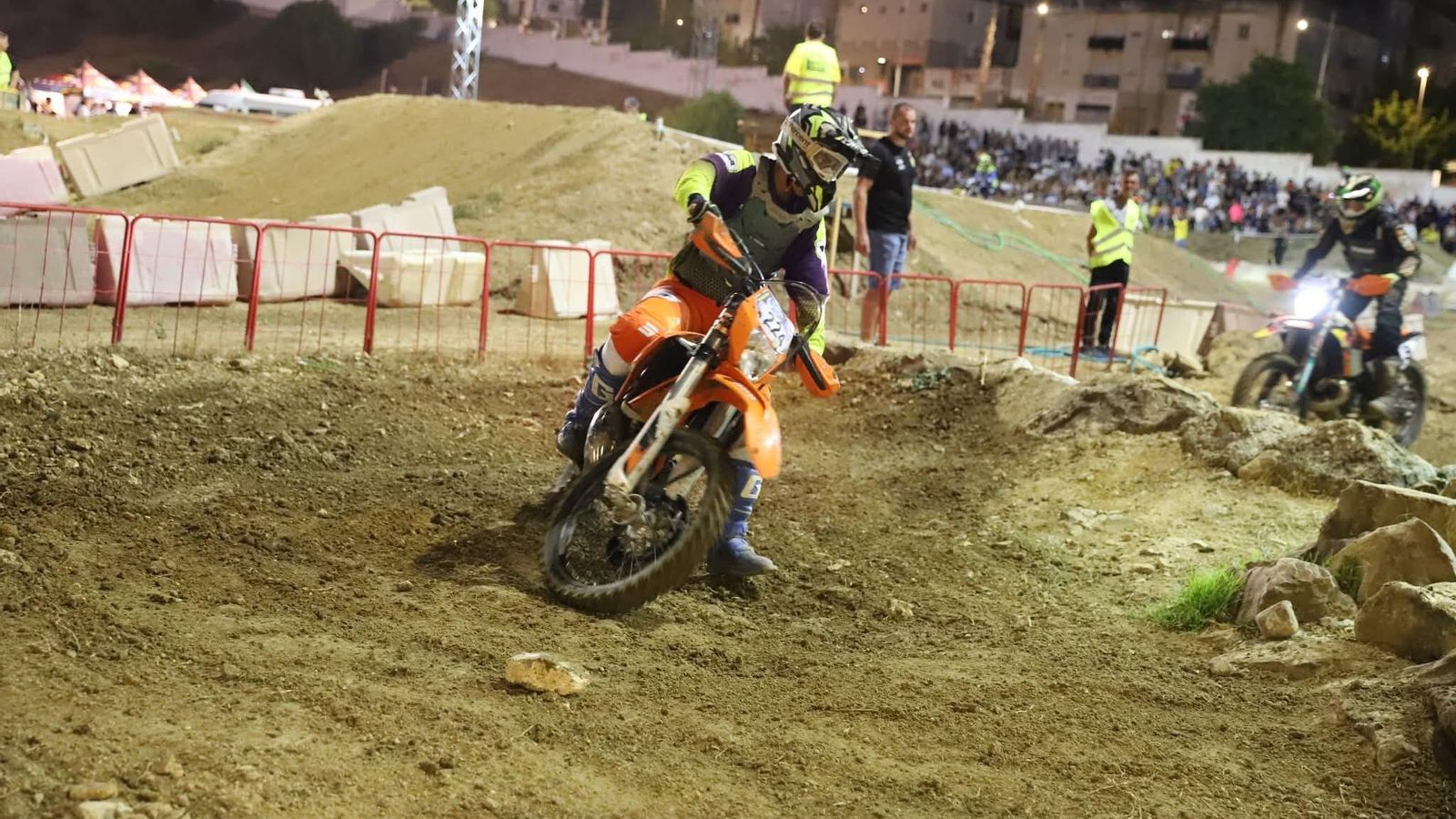 El público disfrutó con la labor de los pilotos.