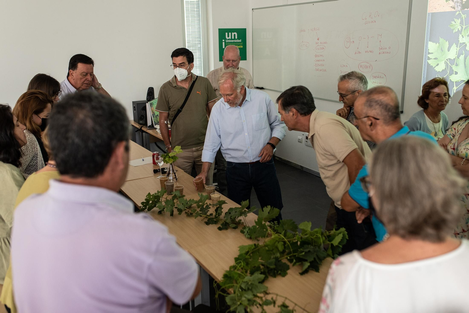 Imágenes de la jornada de inauguración de los cursos de verano de la UNIA
