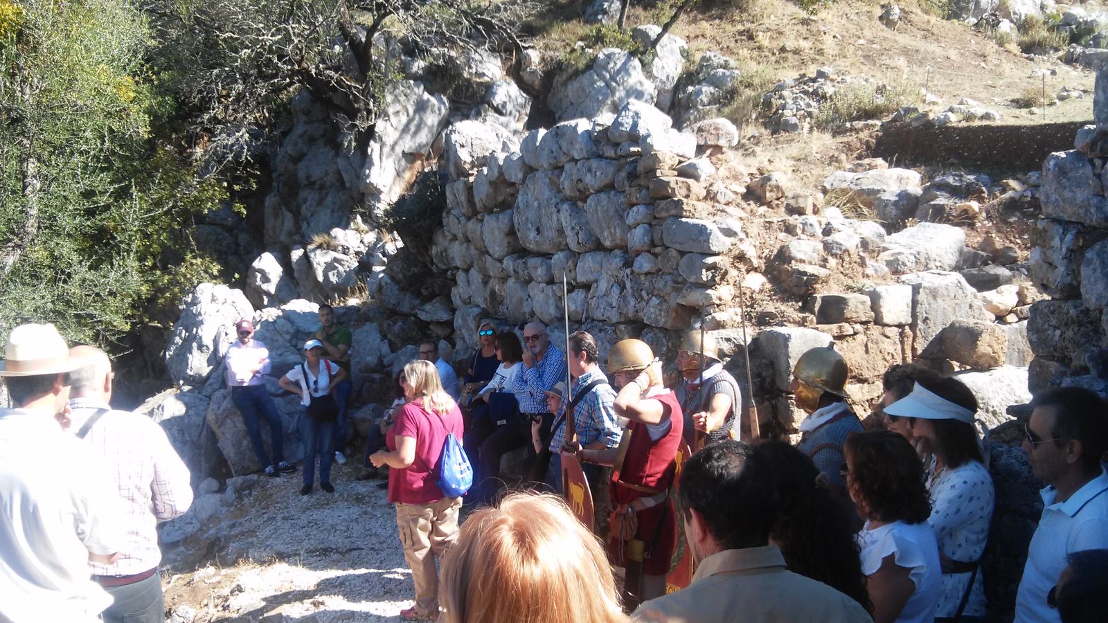 Una de las visitas de la asociación Hespérides, siempre muy atenta al patrimonio cultural y natural andaluz.