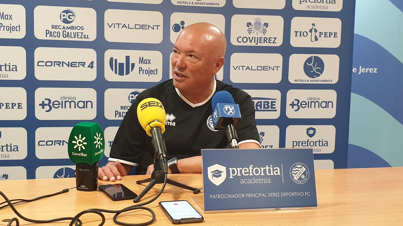 García Tébar espera que su equipo haya aprendido la lección tras la derrota en Rota.