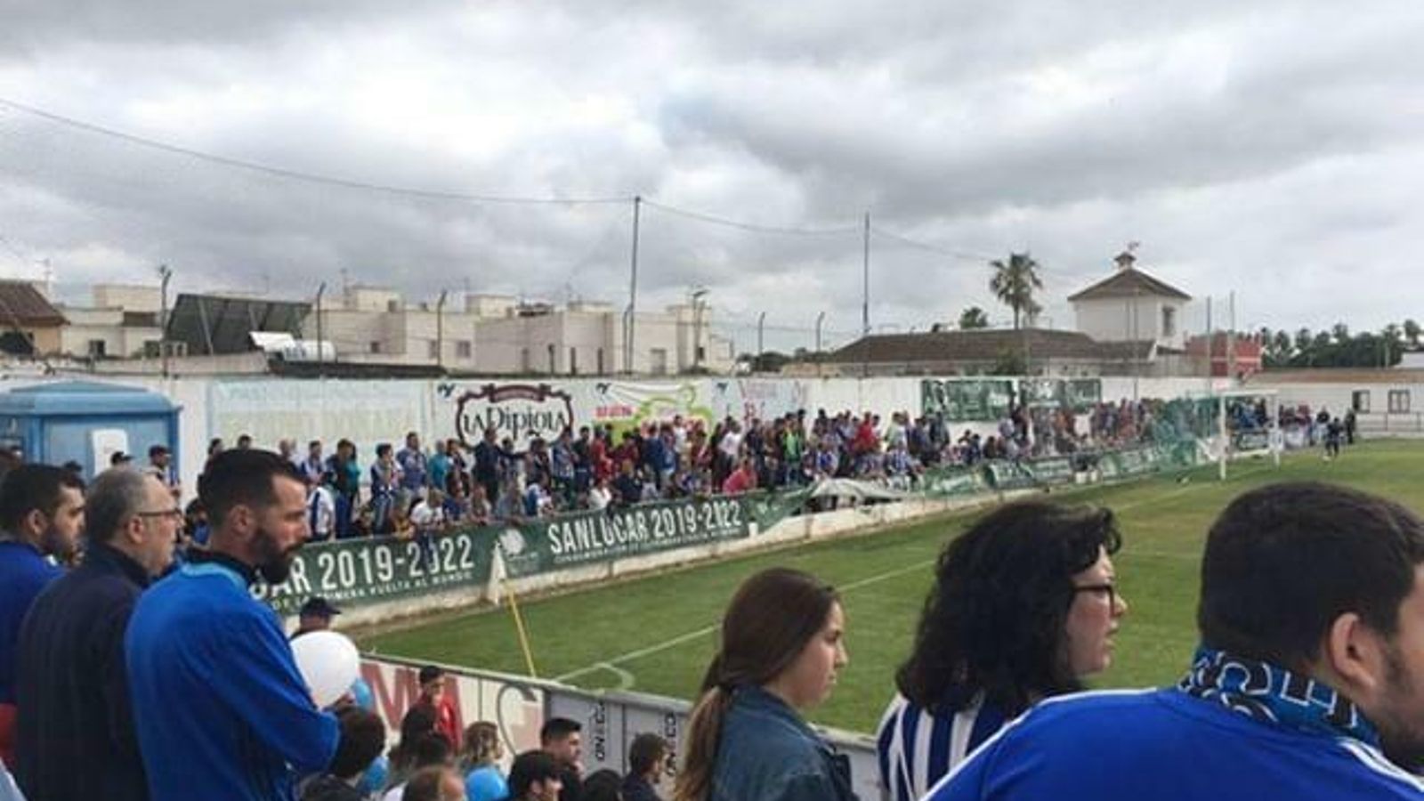 El recreativismo domina las gradas de El Palmar.