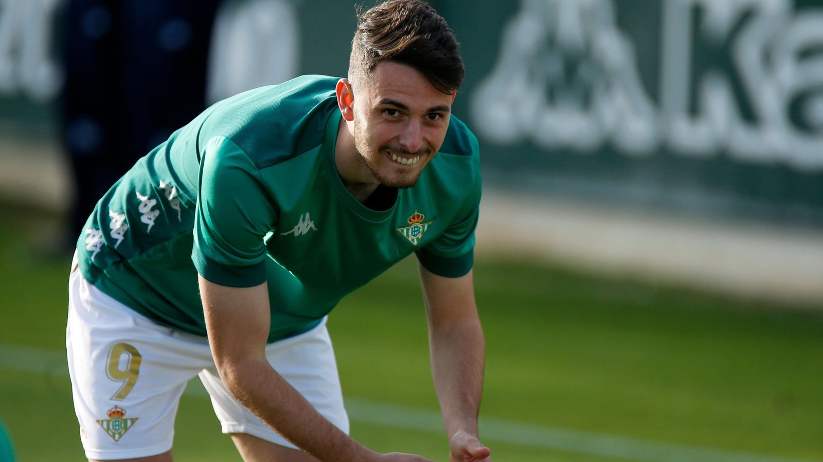 Raúl García de Haro, durante el calentamiento previo a un encuentro de la presente temporada en Segunda B.