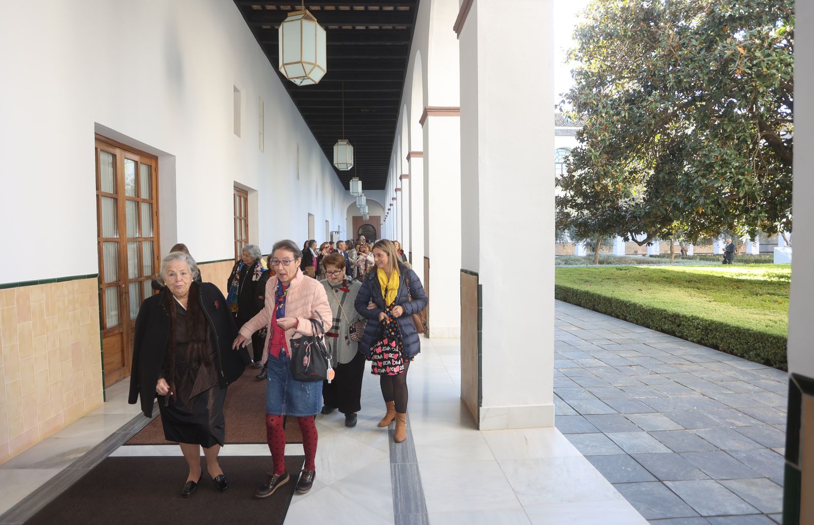 Visita de la última promoción de enfermería(1972) que trabajó en el Hospital de las Cinco Llagas