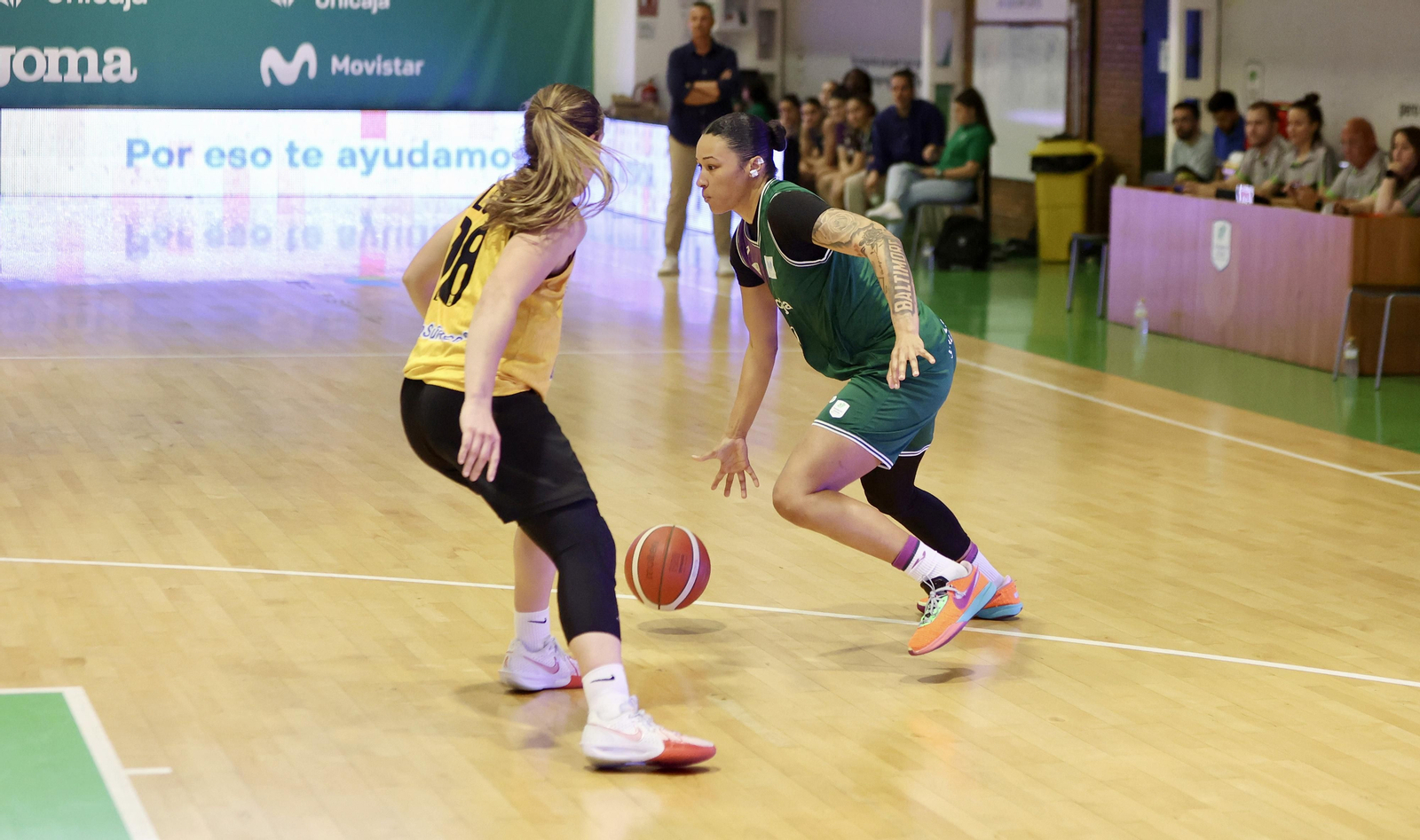 El Unicaja Mijas cede ante el Paterna