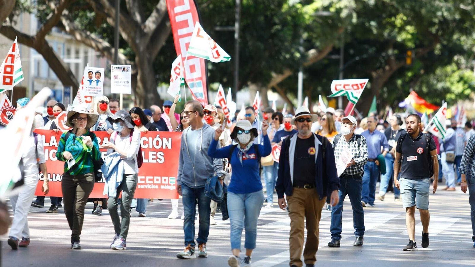 La marcha a su paso por la Alameda Principal.