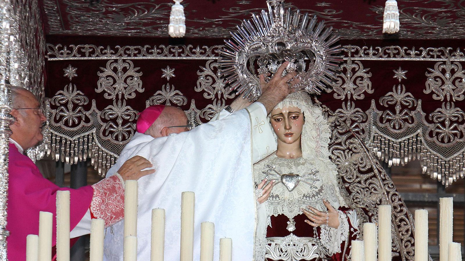 Coronación canónica de la Virgen de los Dolores de la Vera Cruz.