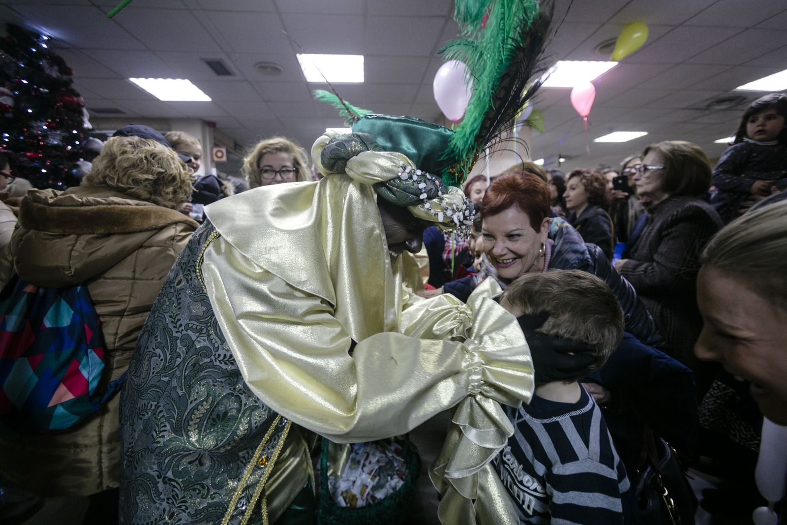 Imágenes de la intensa mañana de los Reyes Magos en Cádiz