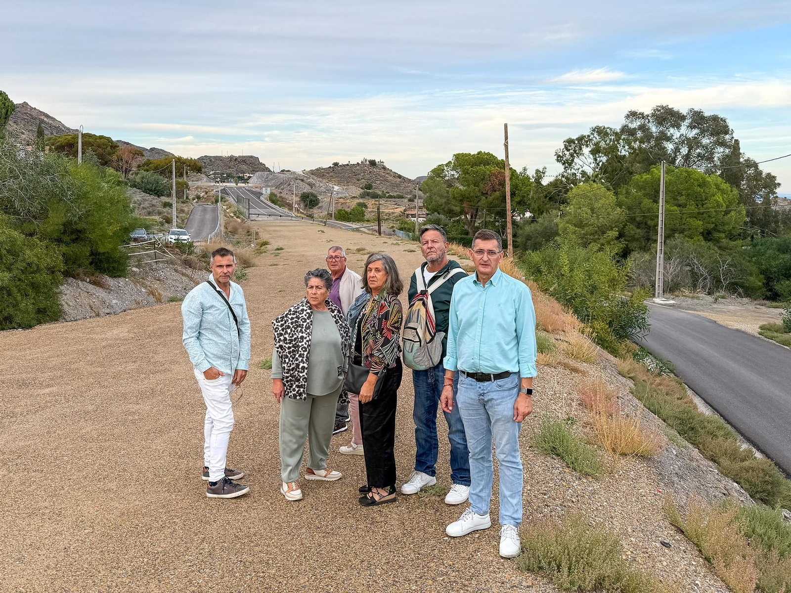 Dirigentes del PSOE visitando las obras de la Variante de Mojácar.