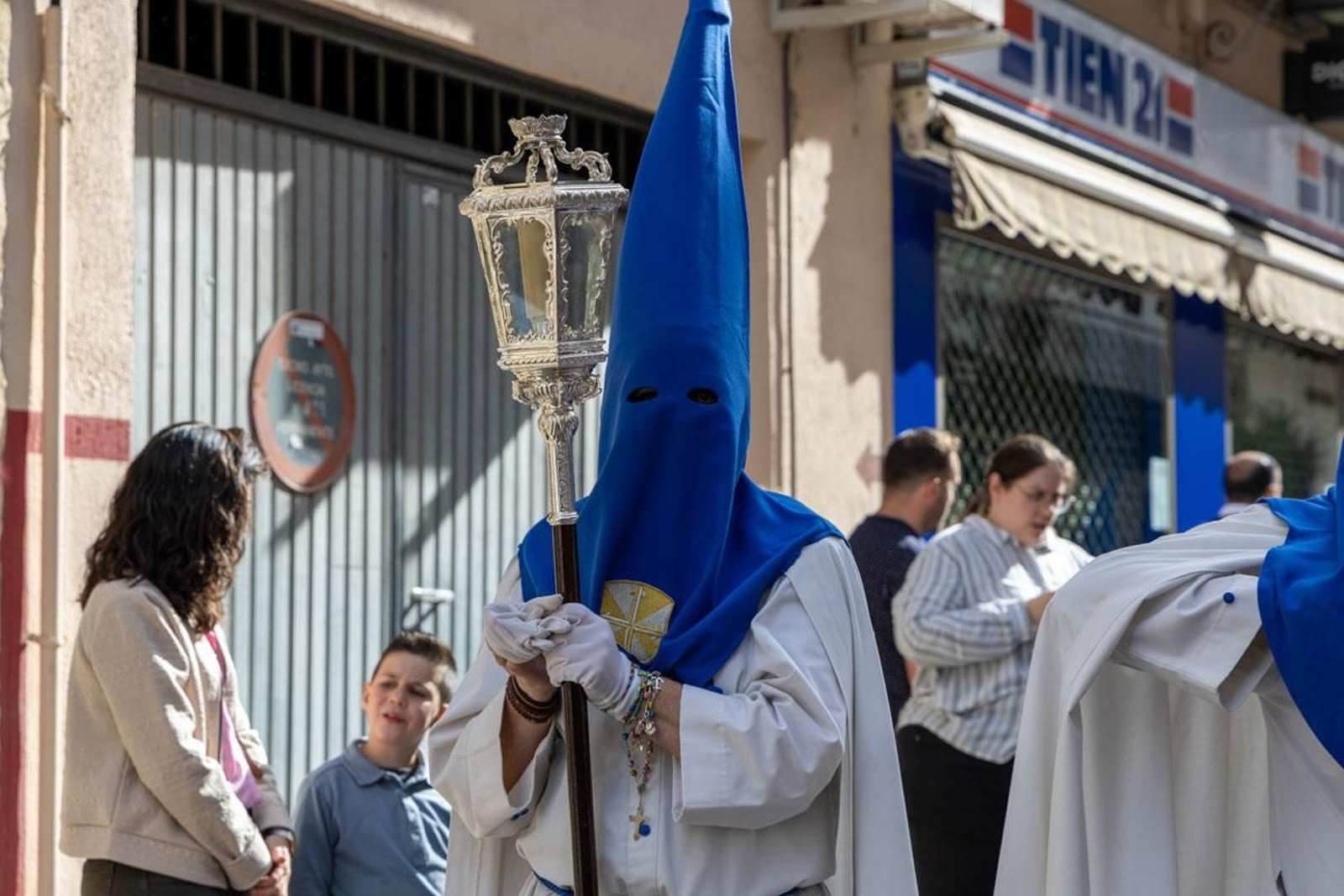 Los jiennenses arropan a las tres cofradías de la tarde en un Domingo de Ramos más caluroso de lo esperado (I)