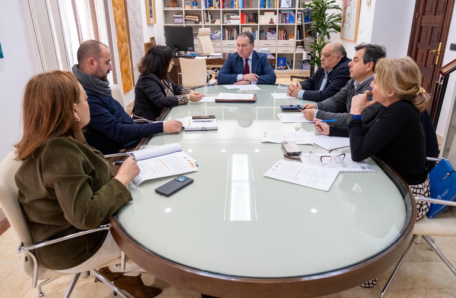 Reunión mantenida en la sede provincial con todos los socios de este proyecto.