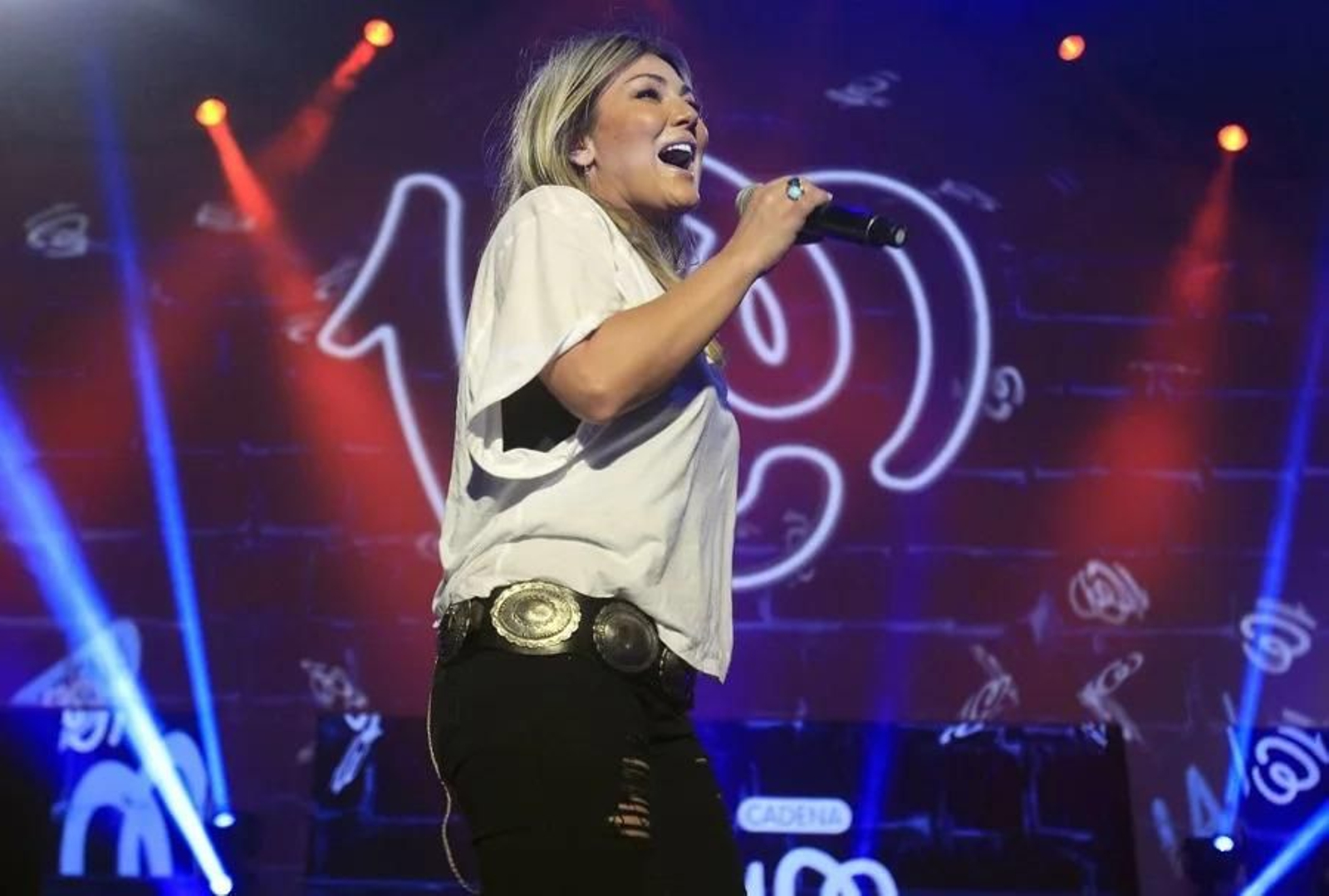 Amaia Montero regresa a los escenarios junto a La Oreja de Van Gogh después de casi dos décadas de su marcha de la banda.