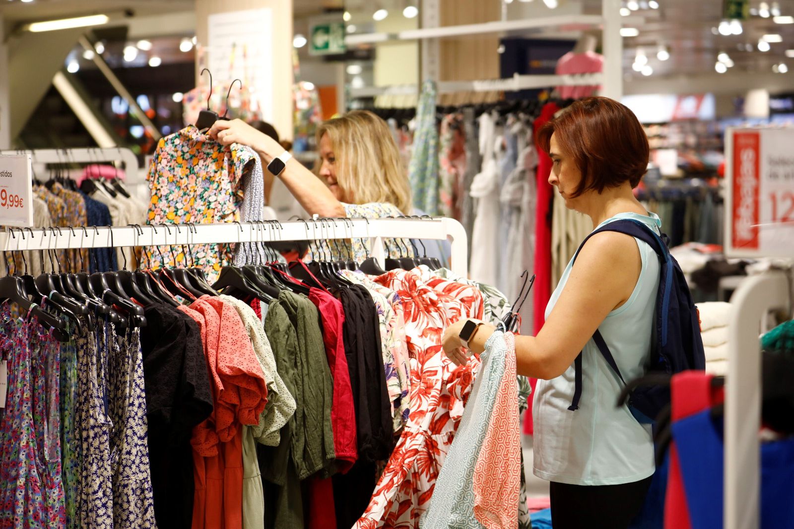 Arrancan las rebajas de verano en Córdoba, en imágenes