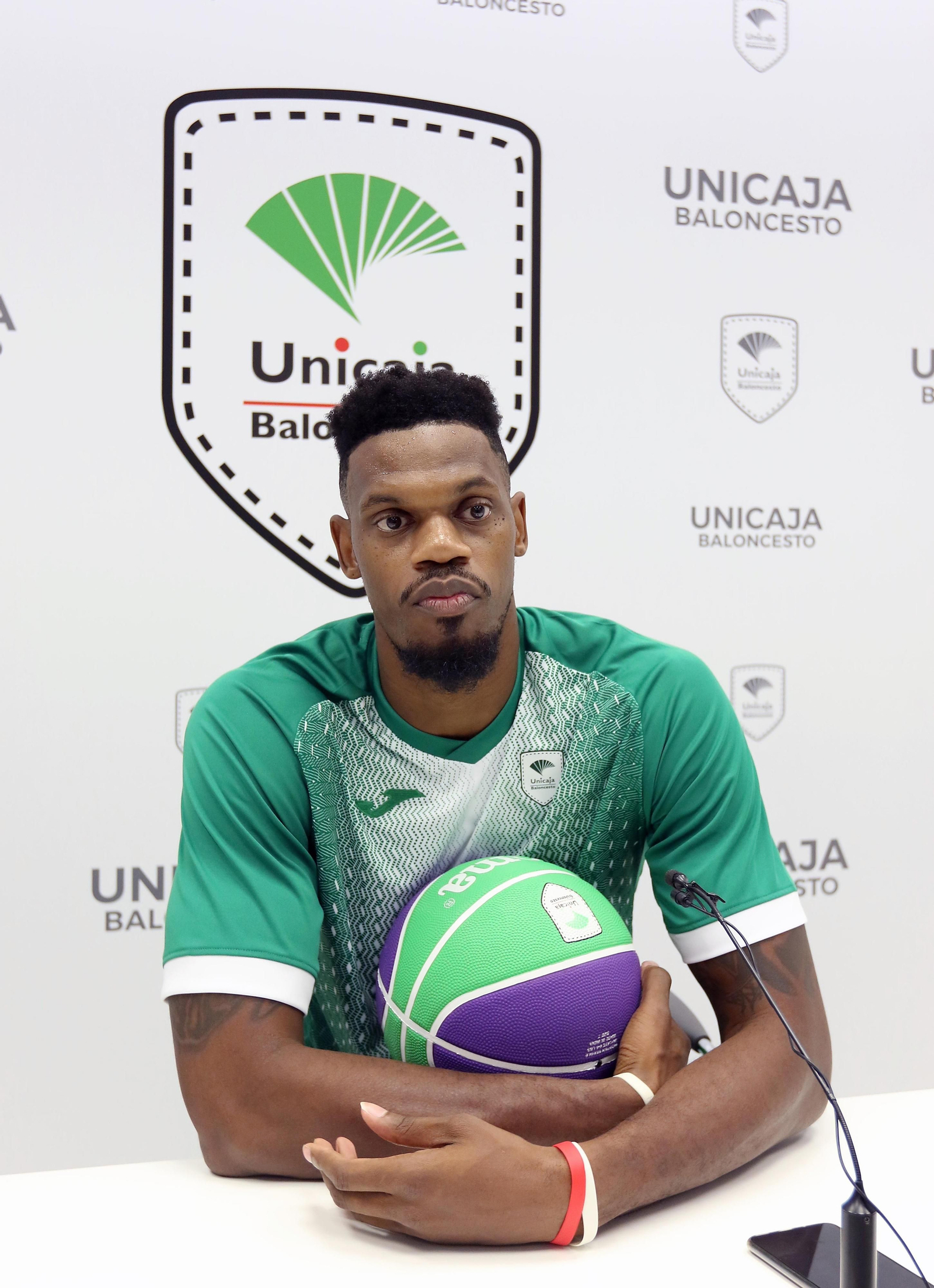 Las fotos del día grande de Frank Elegar en el Unicaja Las fotos del día grande de Frank Elegar en el Unicaja