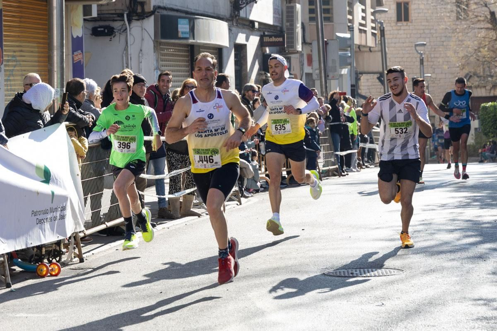 Deporte y solidaridad se unen en la IV Carrera Popular IES San Juan Bosco, en imágenes
