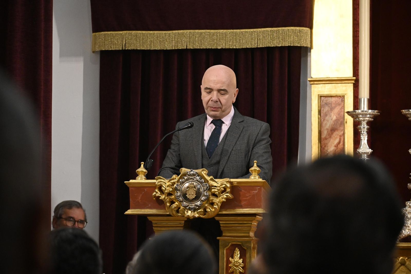 Presentación del cartel de 25 aniversario de la coronación de la Esperanza de Huelva