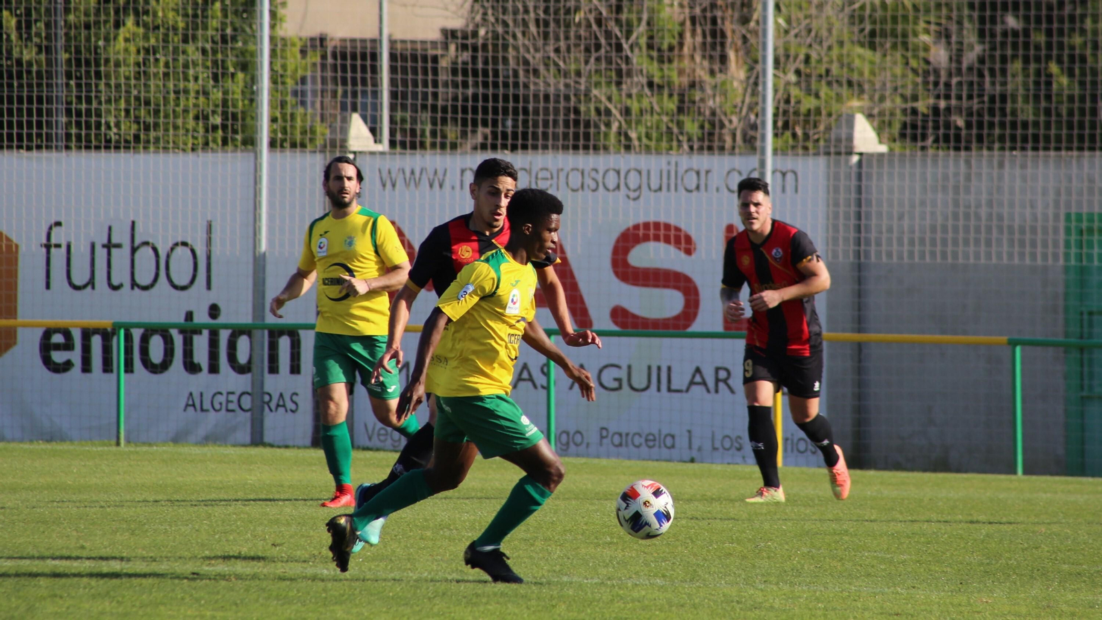Las mejores fotografías del UD Los Barrios - CD Cabecense