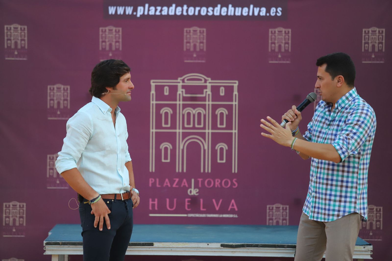 Imágenes de la clase de rejoneo de Andrés Romero en la Plaza de Toros