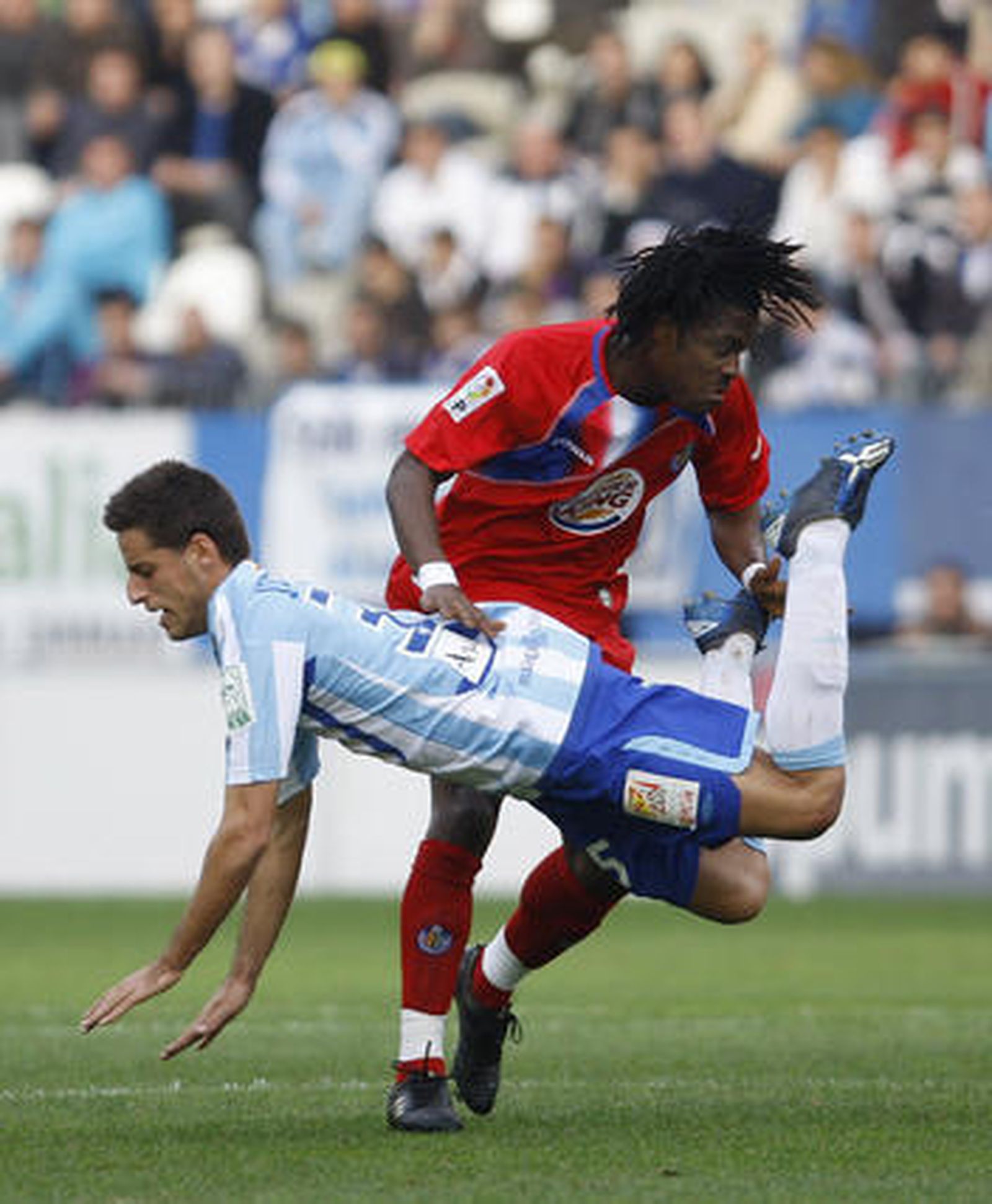 El Málaga respira tras su victoria en Liga ante el Getafe. / Sergio Camacho