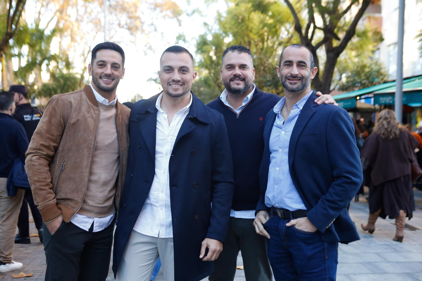 Búscate en las fotos del tardeo en el Día de la Constitución en Algeciras