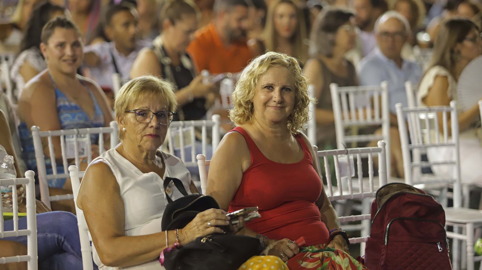 Ambiente en el concierto de Niña Pastori en Algeciras