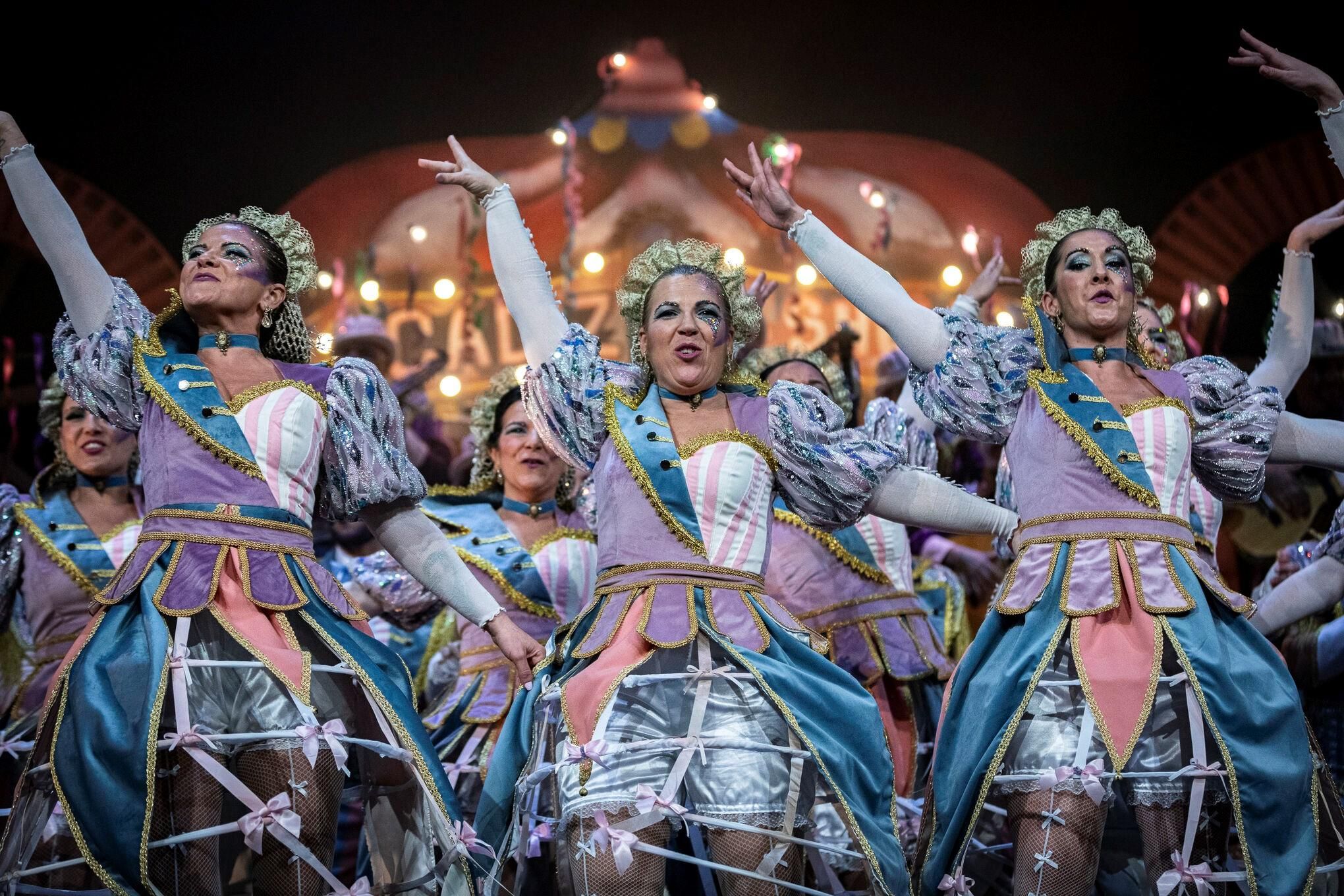 El exitoso casting del coro de Luis Rivero en el Carnaval de Cádiz: más de 100 videos de aspirantes