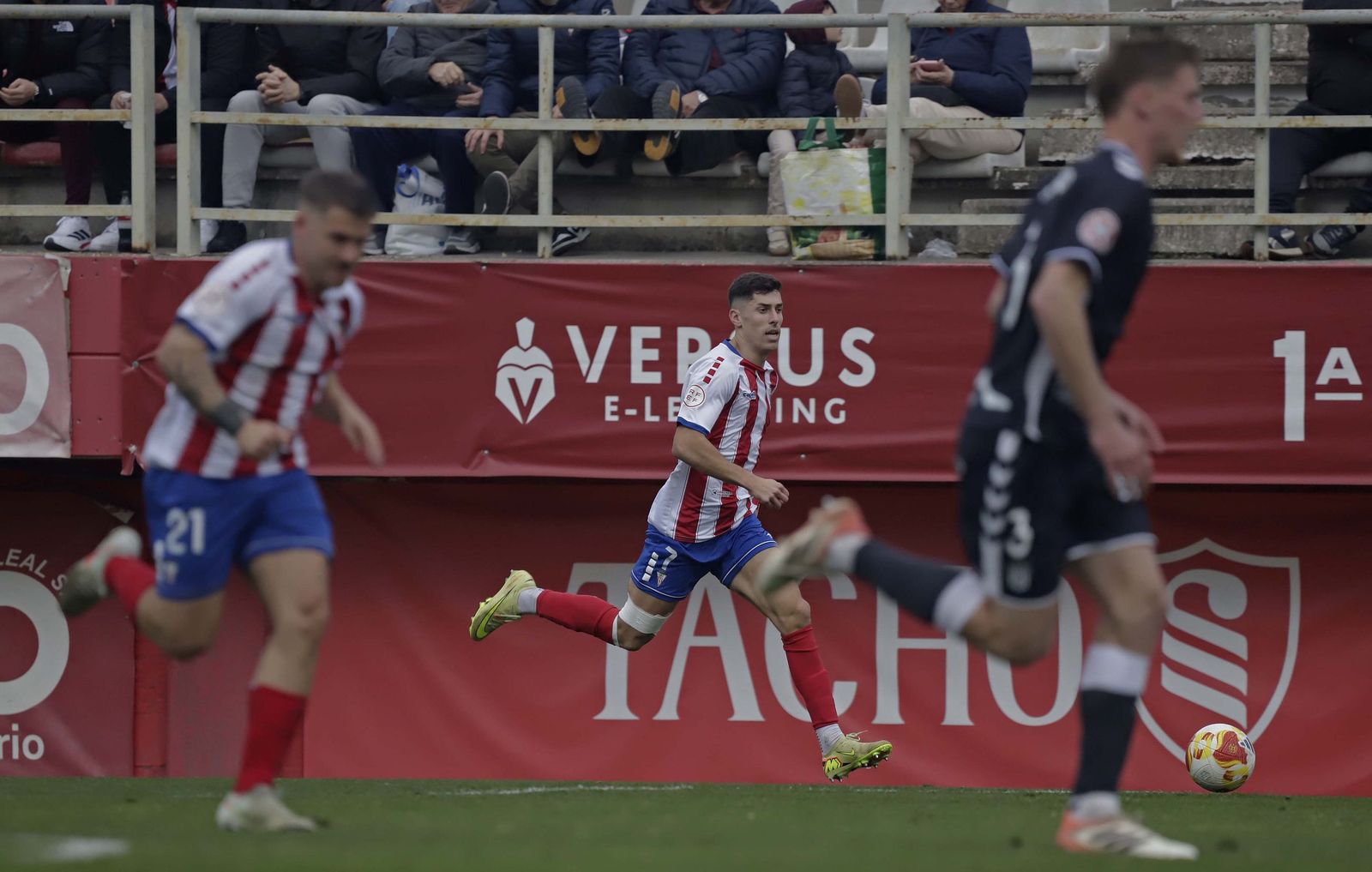 Las mejores fotos del Algeciras - Eldense de Primera Federación