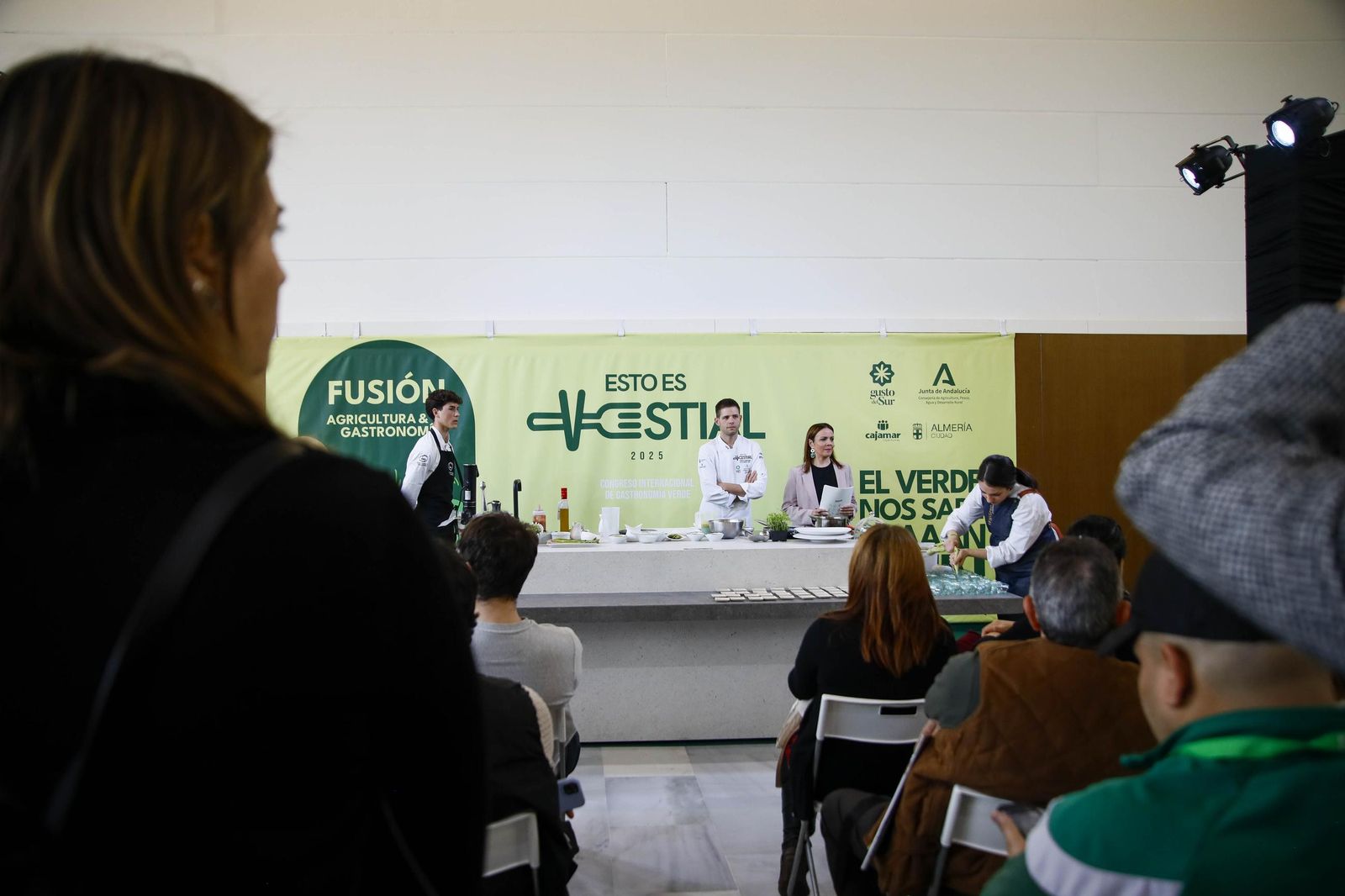 Imágenes de la inauguración de Vestial 20205 en el Palacio del Toyo