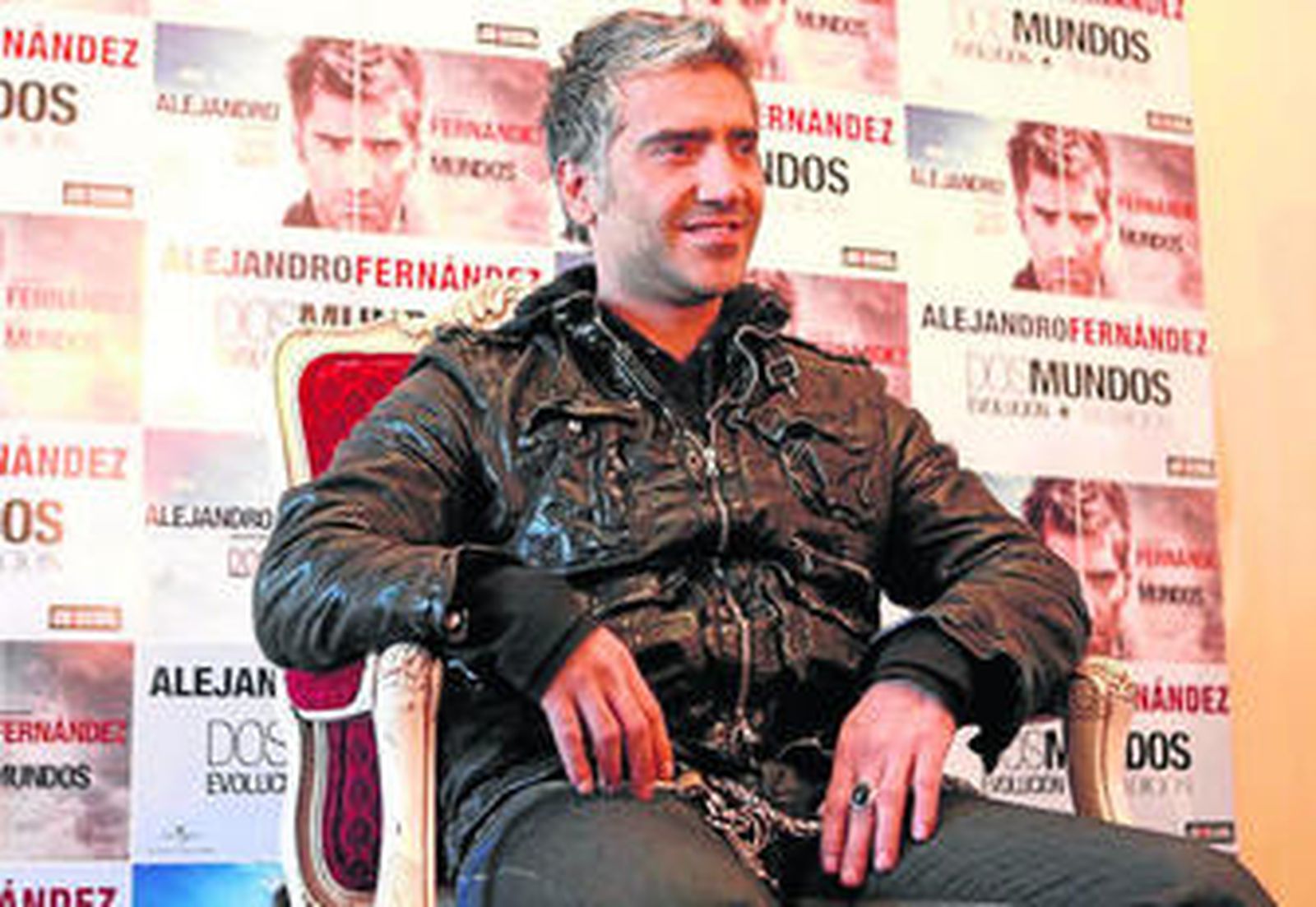 El cantante atendió a los medios ayer en Madrid durante la presentación de su gira de conciertos.