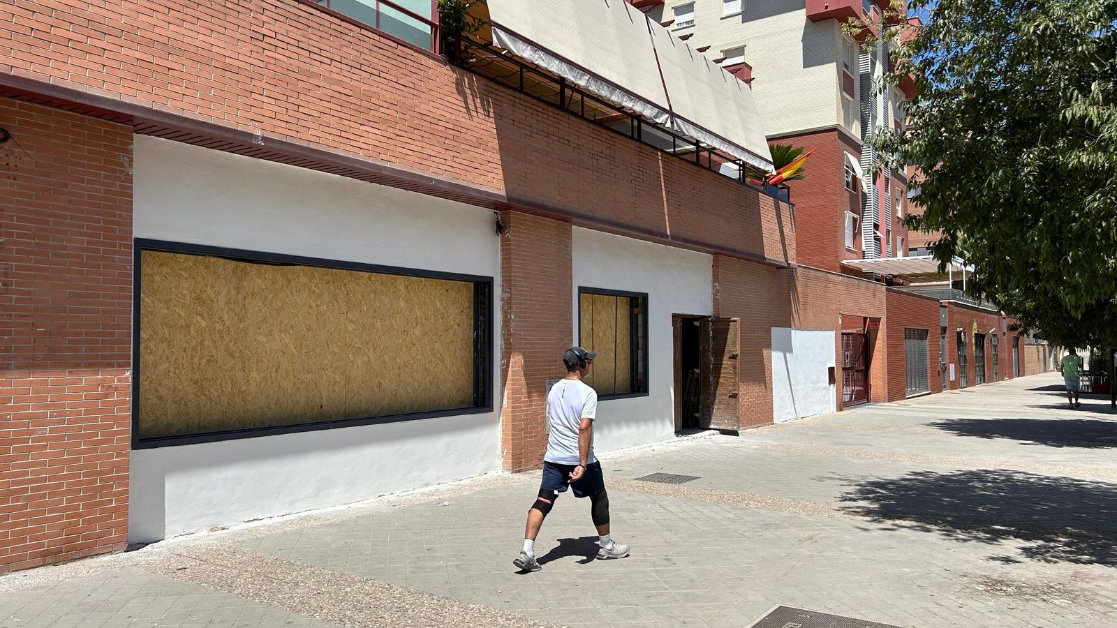 Bajos del edificio Florencia donde se proyecta un bar de copas.