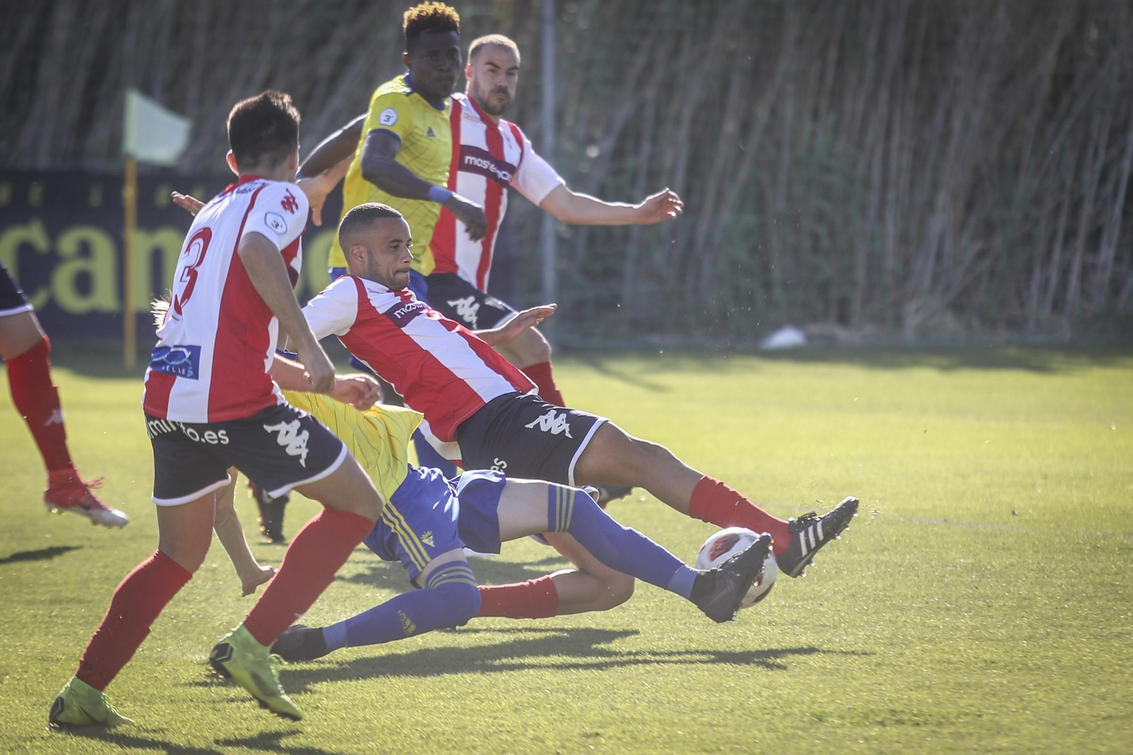 Las mejores fotos del Cádiz B -Algeciras CF