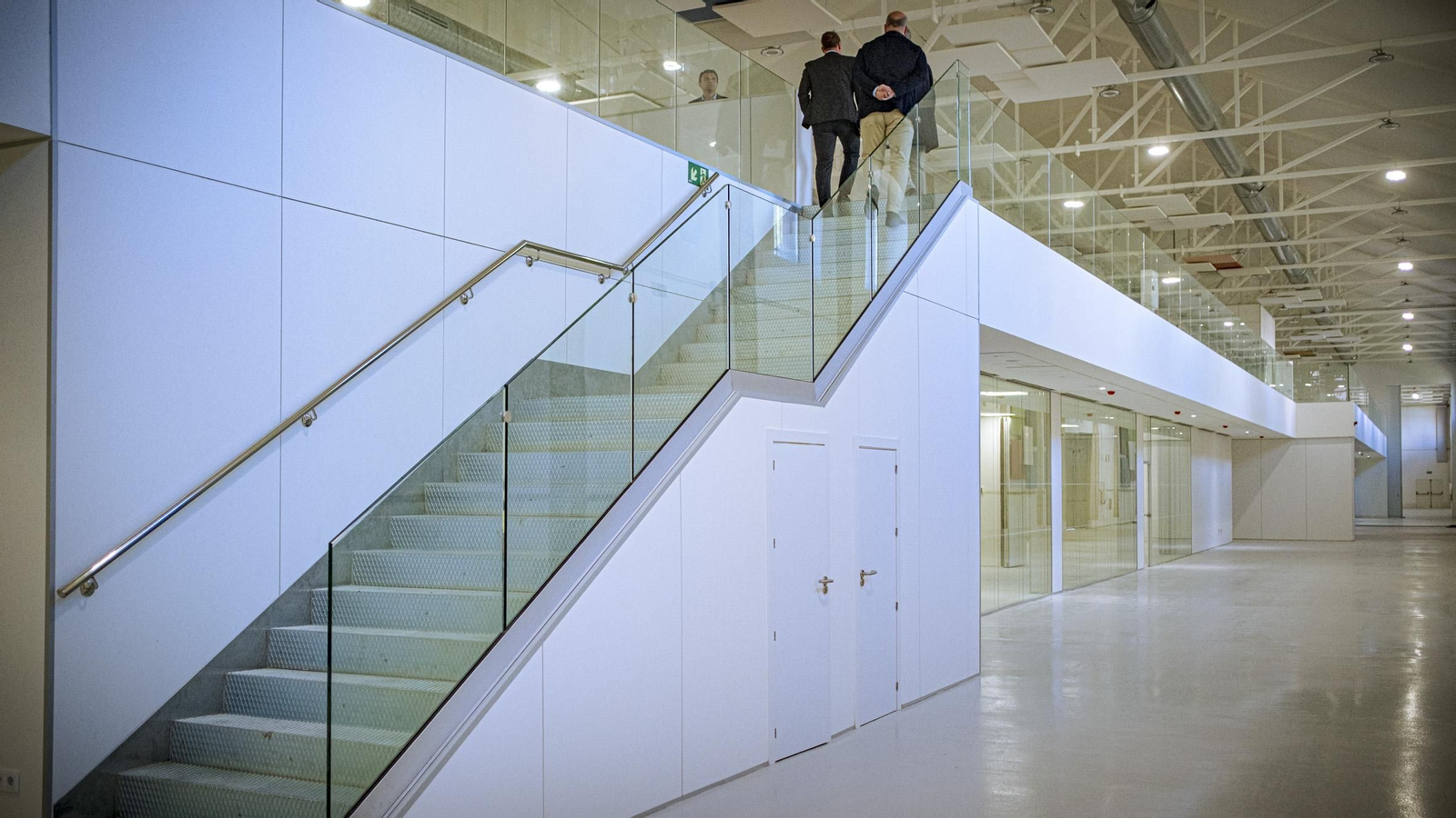 Las imágenes de cómo ha quedado el interior de los antiguos depósitos de tabaco en Cádiz