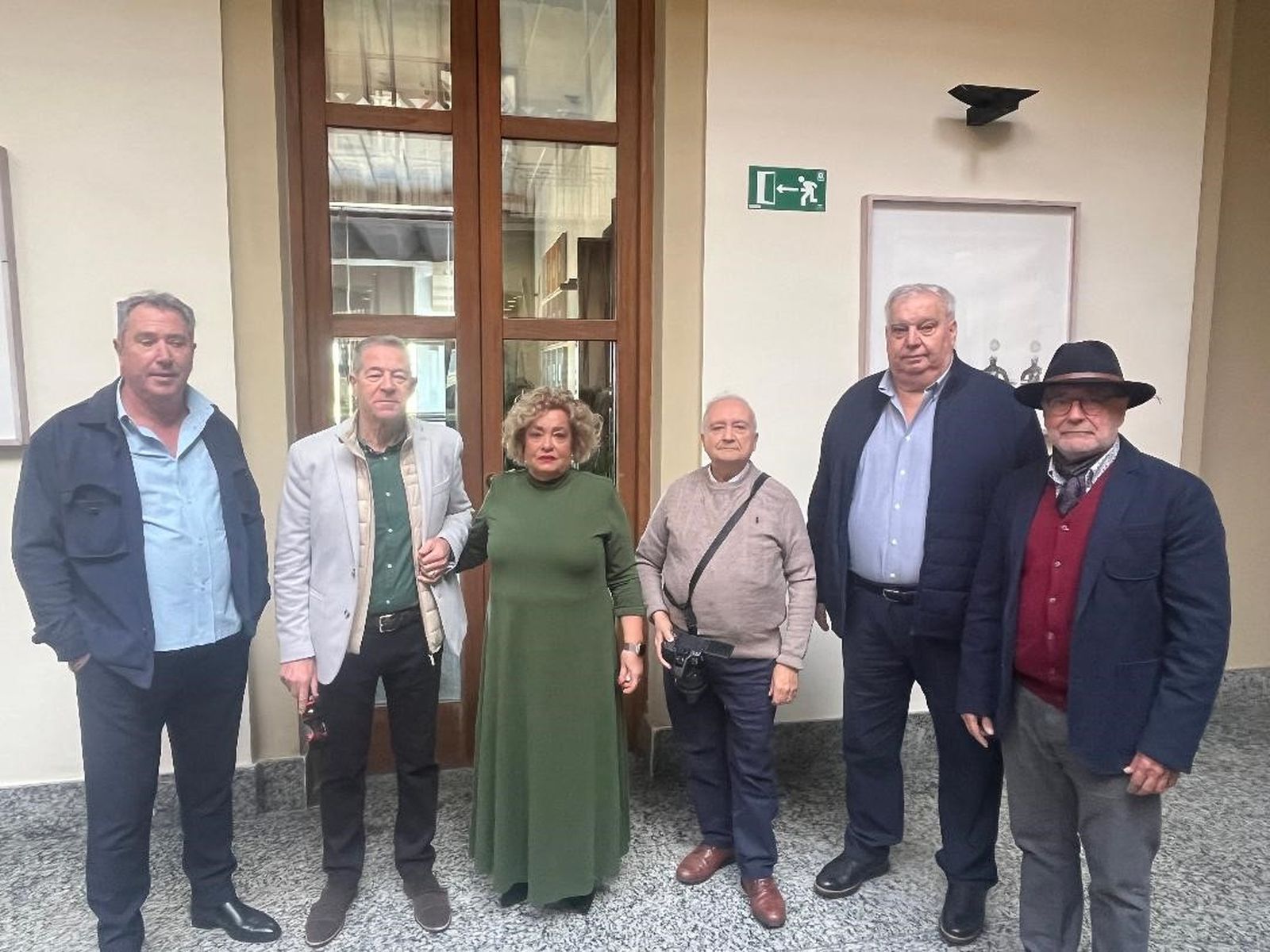 Juan Carlos Roca, José Luis Rodríguez, Antonia Lamadrid, Salvador Rodríguez, Lorenzo Herrera y Rafael Lario.