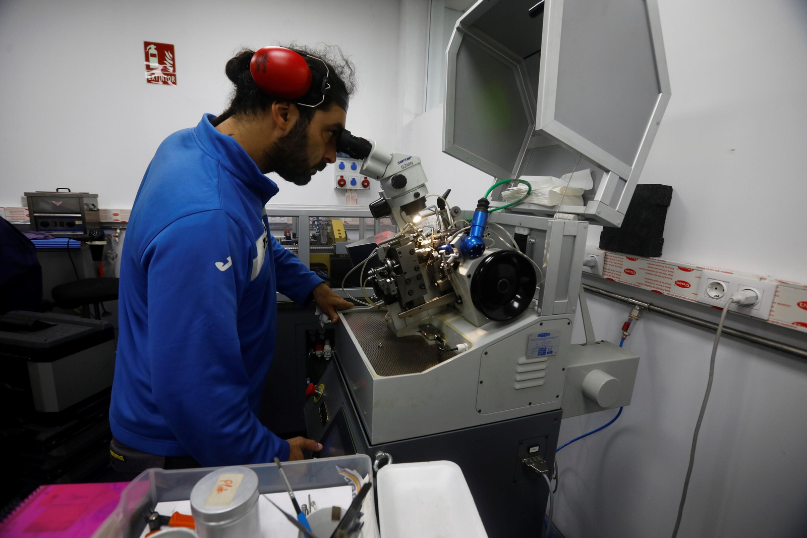 La inauguración de la nueva fábrica de joyería de Facet en Córdoba, en imágenes