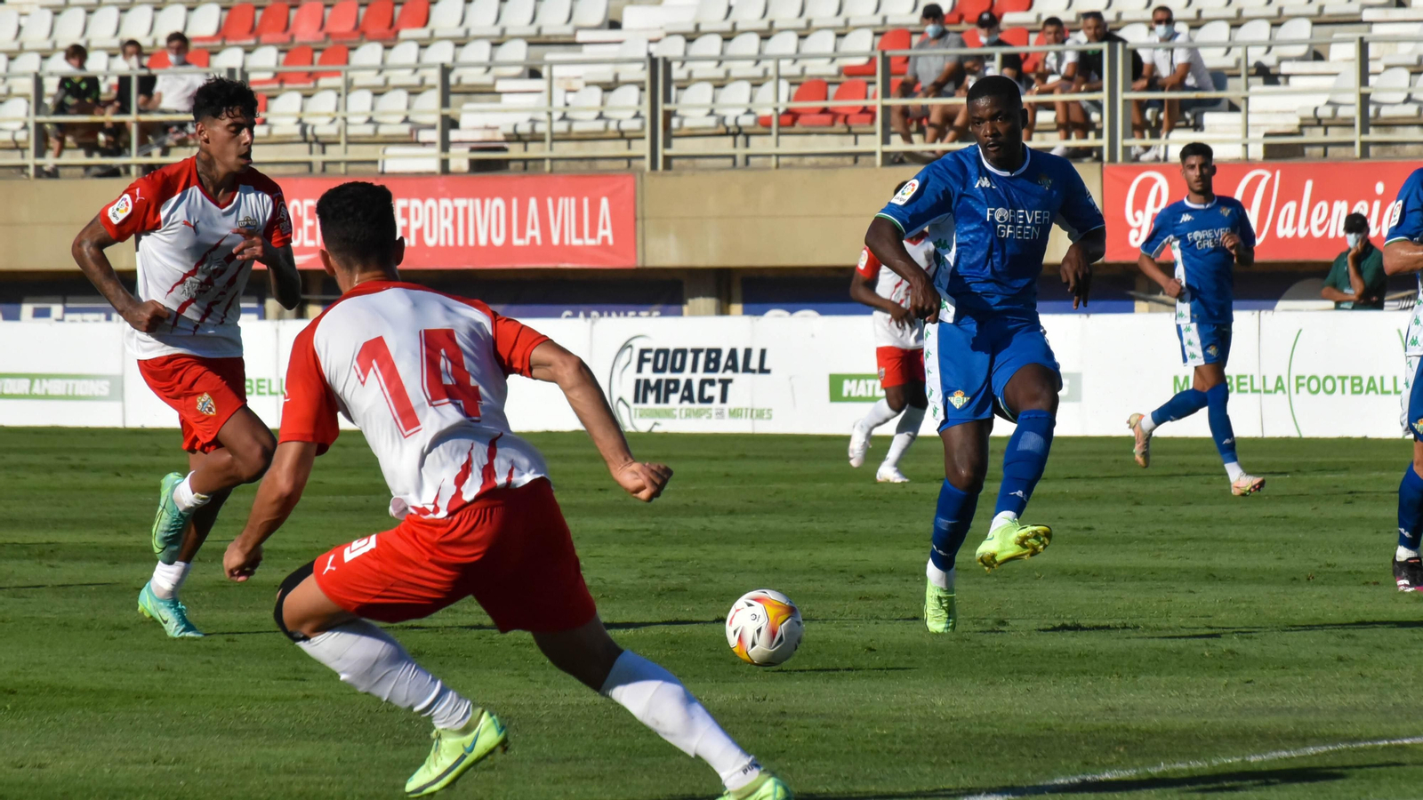 Las fotos del Betis - Almería en esl estadio Nuevo Mirador