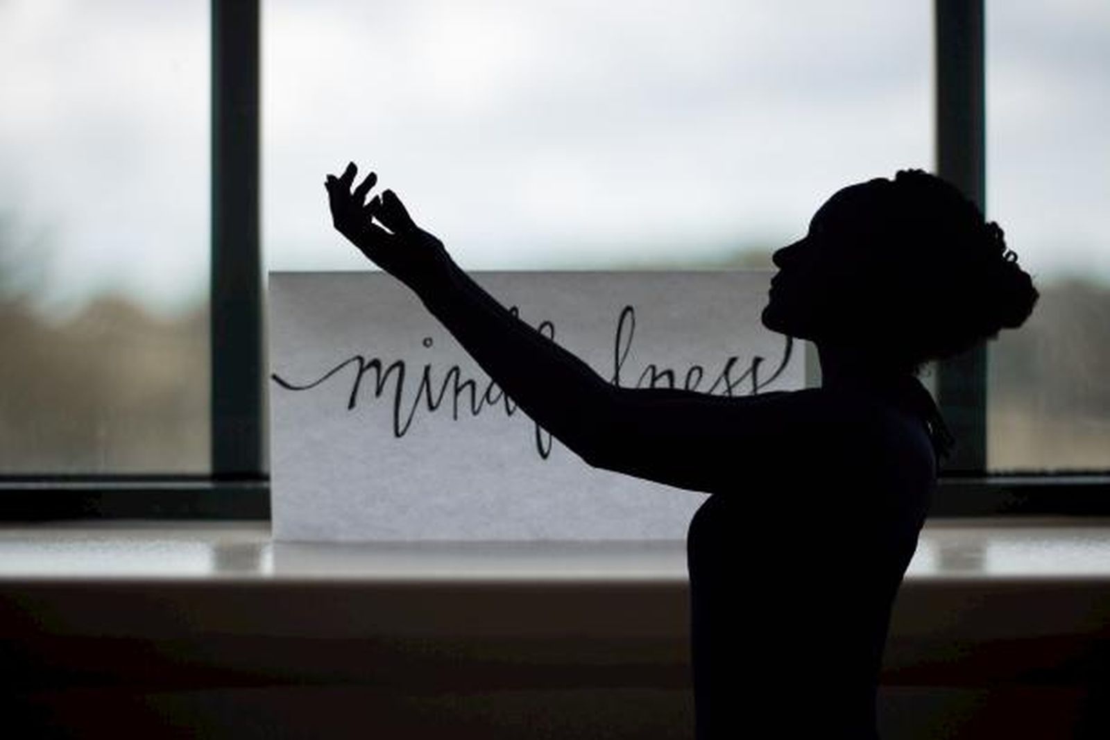 La meditación ayuda a la salud mental.