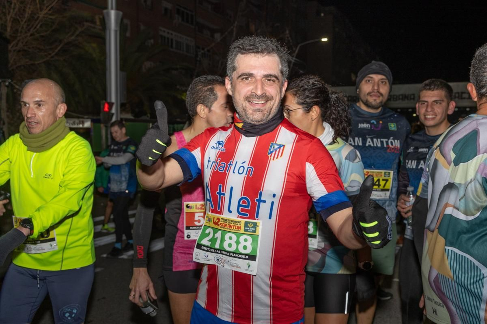 En imágenes: búscate en tu llegada a meta de la Carrera de San Antón 2025 (7)