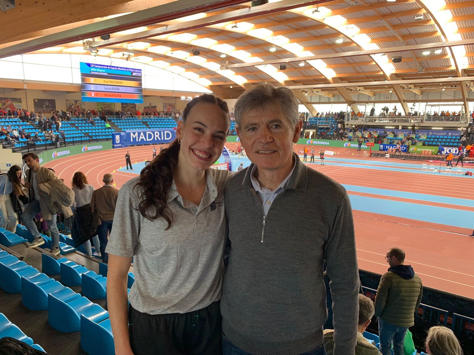 Carmen Avilés posa junto a Antonio Bravo en el Nacional de Madrid.