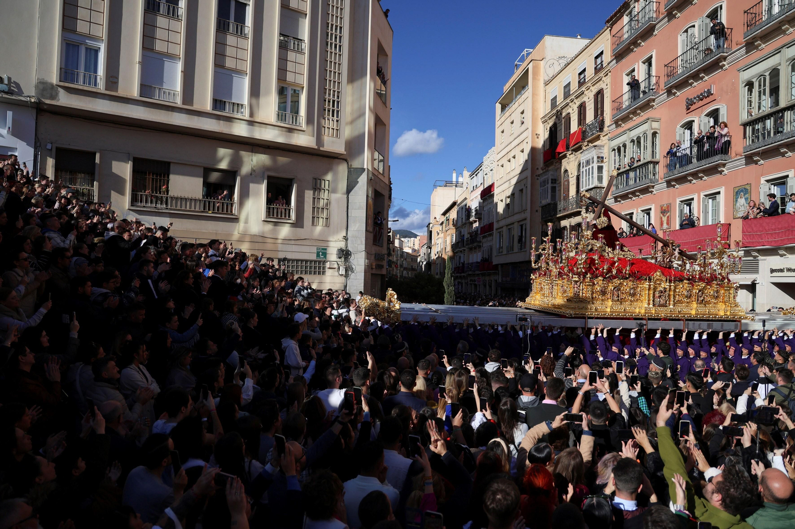 El Rocío en el Martes Santo de Málaga, en fotos