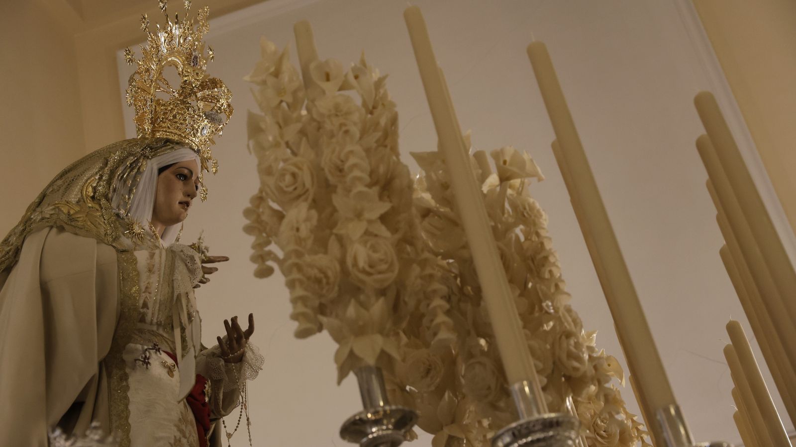 Preparativos en las iglesias de Algeciras para la Magna Mariana, en imágenes