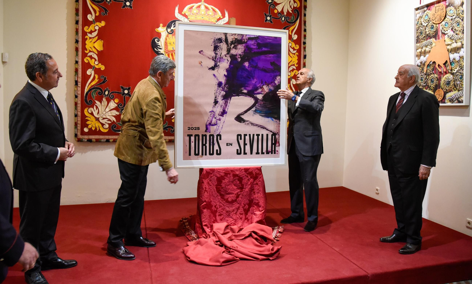 Presentación del cartel pictórico de la temporada taurina 2025, de la artista Martha Jungwirth